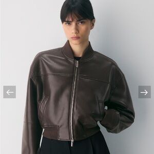Aritzia babaton synergy bomber in rich mocha brown in small. NWT.